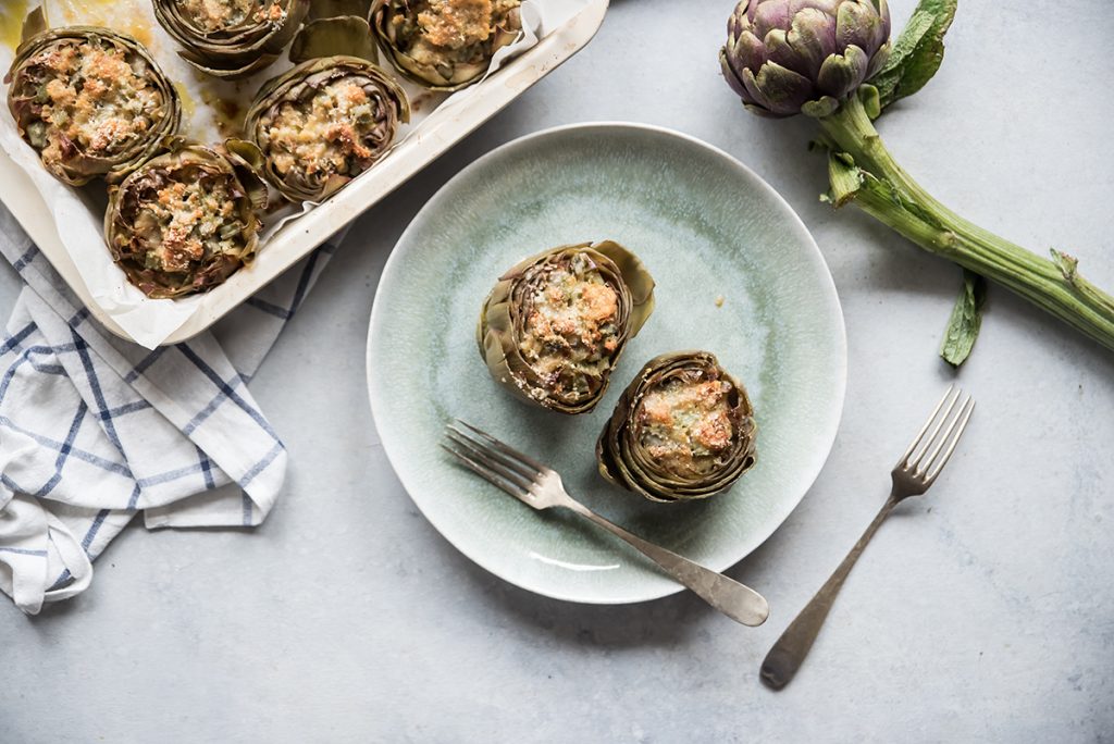 carciofi ripieni di pane parmigiano