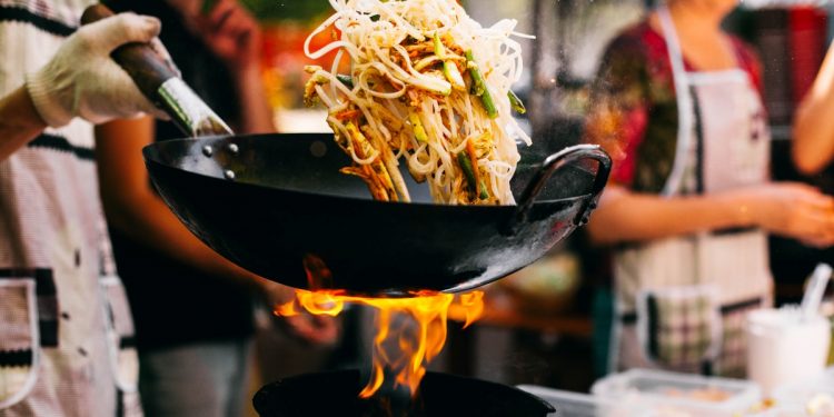 cucina con la wok: consigli e 3 ricette fotografate