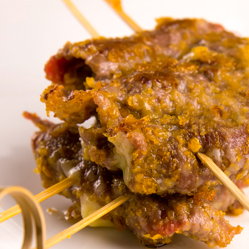 Gustosi involtini di carne ripieni adatti ai celiaci.