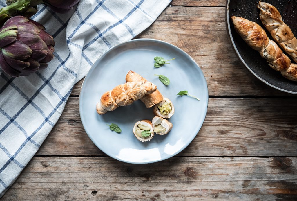 involtini di pollo farcito con carciofi