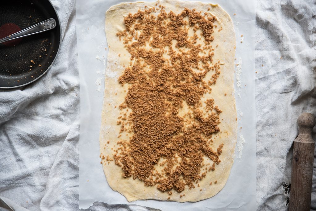 strudel di mele dolce ripieno di mele