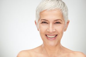 Come prevenire i capelli bianchi a tavola e non solo!