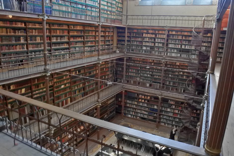 Amsterdam biblioteca