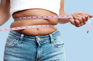 Come sgonfiare la pancia: 10 buone abitudini da adottare subito