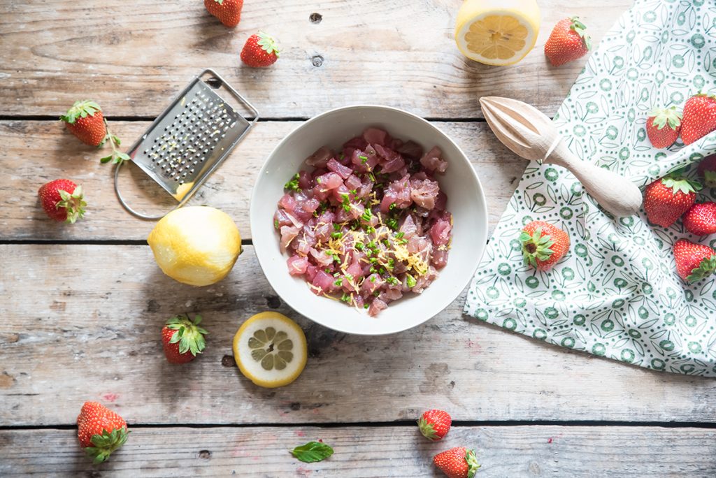 Tartare di tonno e fragole