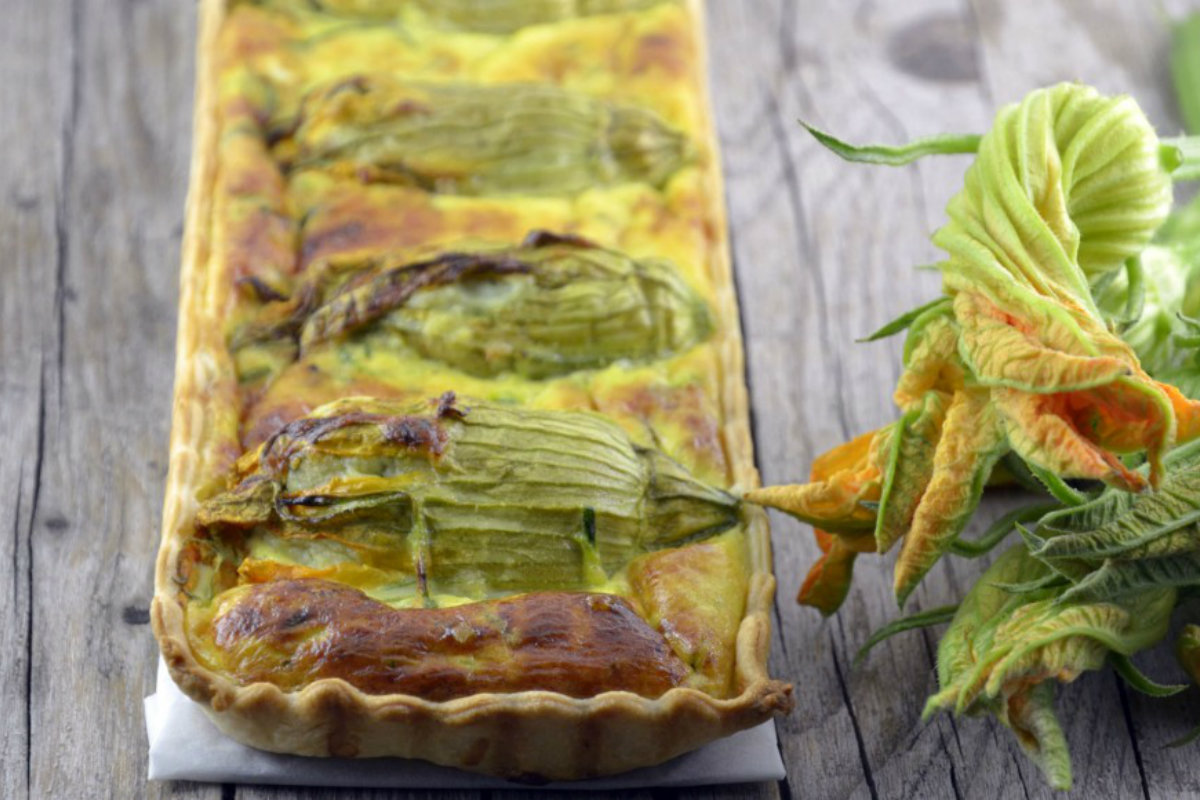 ricette con zucchine, quiche di zucchine e fiori di zucca