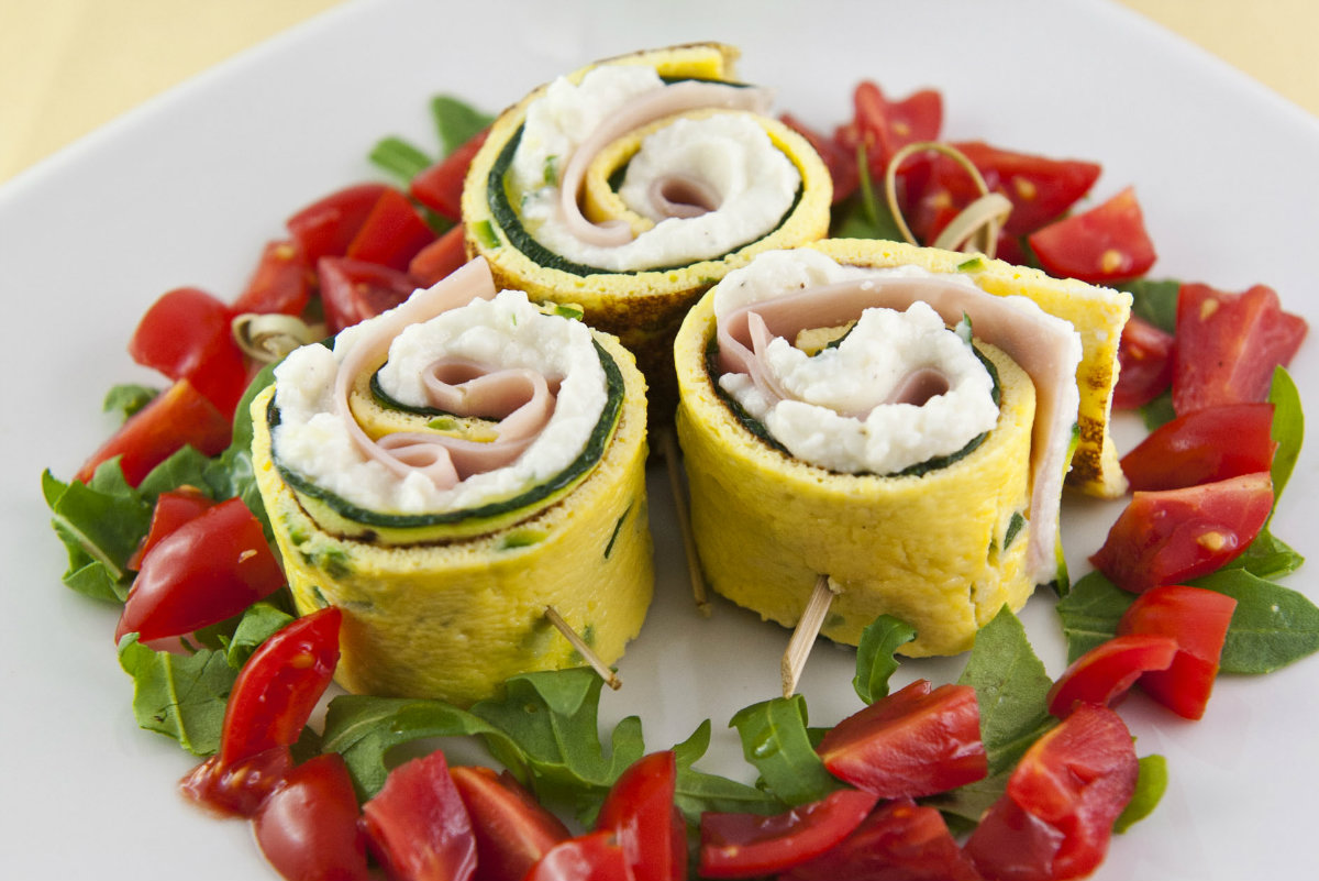 ricette con zucchine, rotolini fantasia di zucchine