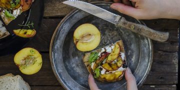bruschetta con caprino