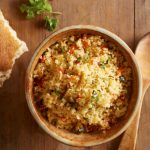 cous cous con ceci, pomodorini e cipolla rossa di Tropea