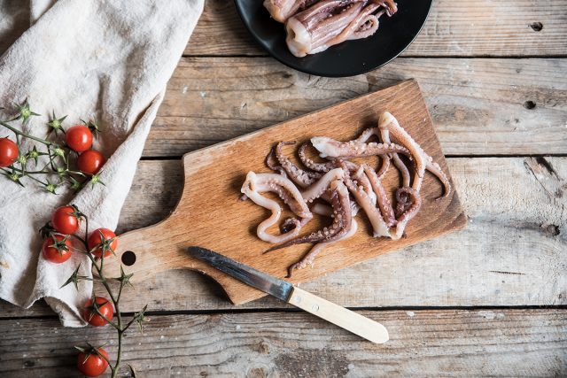 zuppa di pesce polipi a pezzi