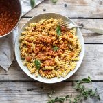 fusilli con ragu di tempeh ricetta