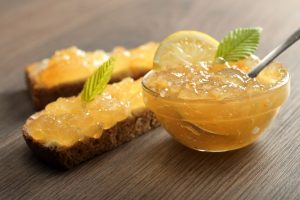 Marmellata di limoni: facile e veloce da fare in casa