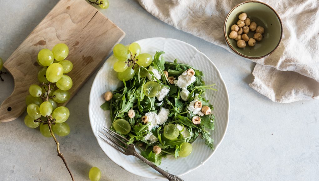 uva fresche: ricetta con insalata