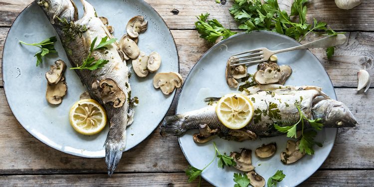 Branzino al cartoccio con champignon