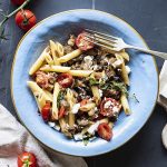 ricetta pasta fredda melanzane feta e pomodorini