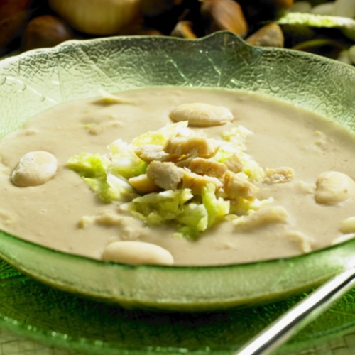 zuppa-cavolo-verza-fagioli-cipolla-immagine-evidenza-ricetta