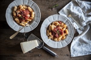 Gnocchi all’acqua con ragù vegetale