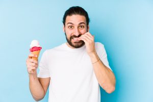 Bellezza 1 Mangiarsi le unghie: 6 rimedi per smettere