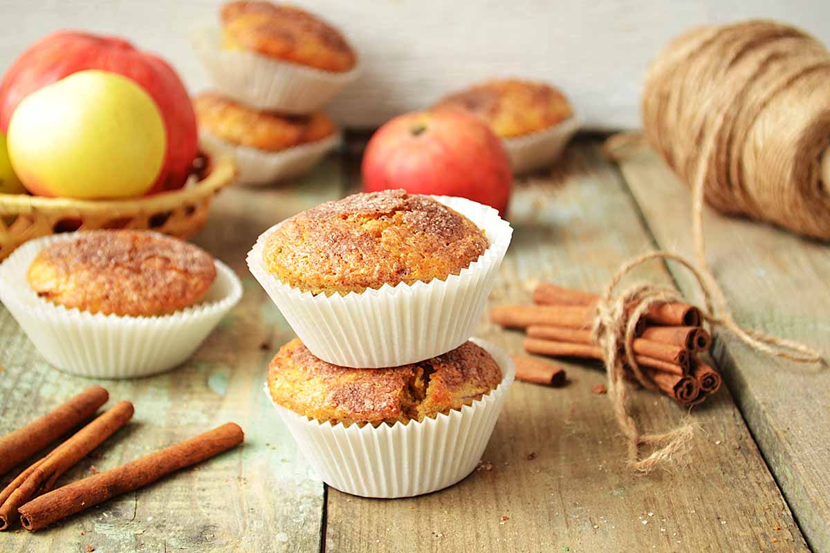 Ricette con le mele: tortino di mele e noci