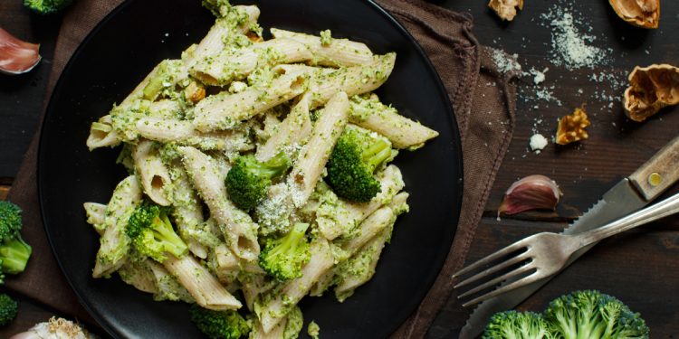 Pasta al pesto broccoli