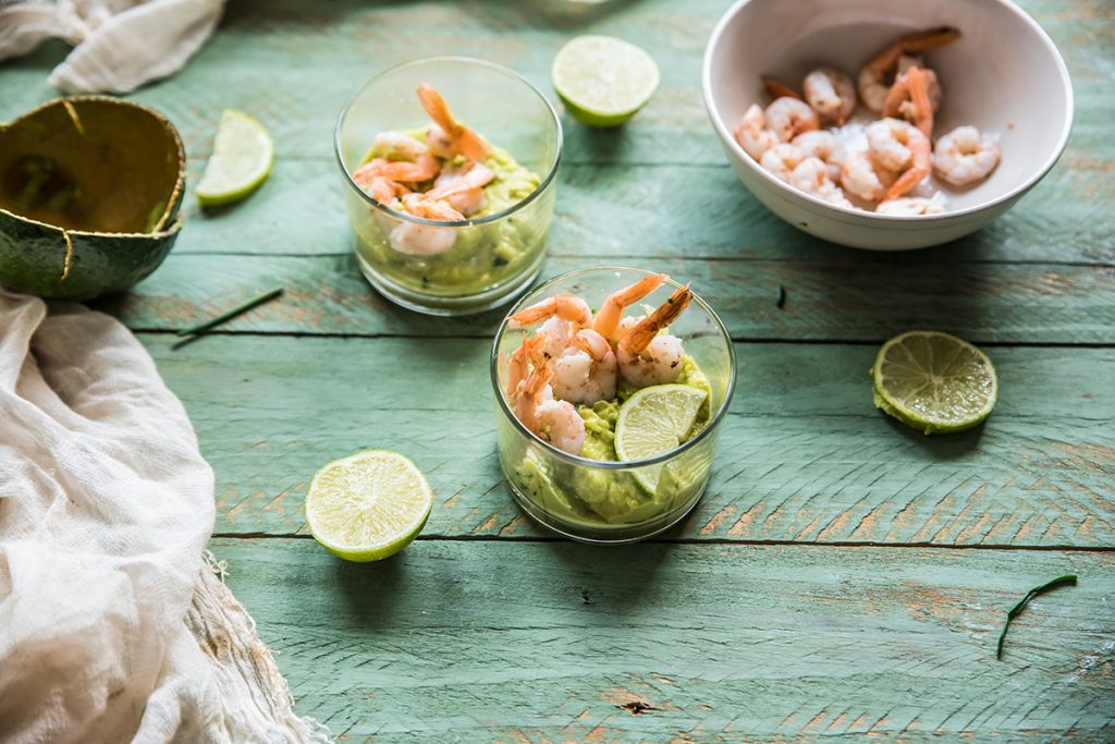 ricette di pesce gamberi crema avocado lime erba cipollina