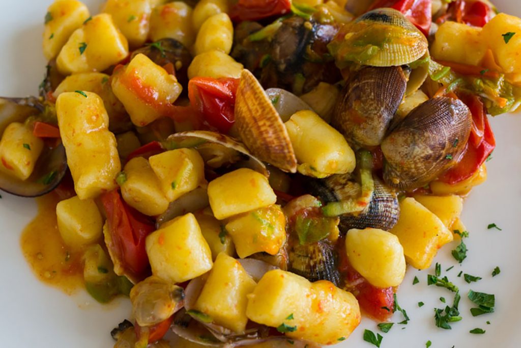 ricette di pesce gnocchi ai frutti di mare