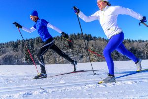 Sci di fondo: benefici, tecniche e preparazione atletica