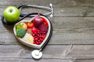 Come abbassare il colesterolo: dieta, sport e integratori