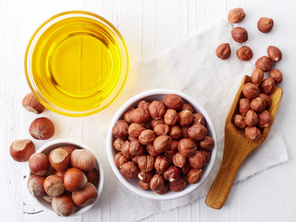 Nocciole: cosa sono, benefici e proprietà nutrizionali- Melarossa