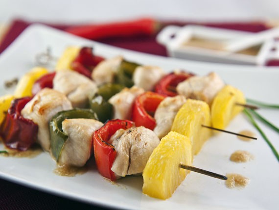 ricette cinesi: spiedini di pollo e ananas