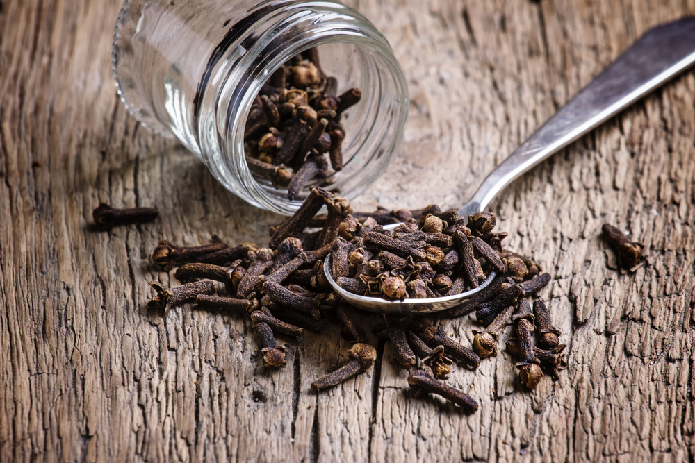 antinfiammatori naturali: chiodi di garofano