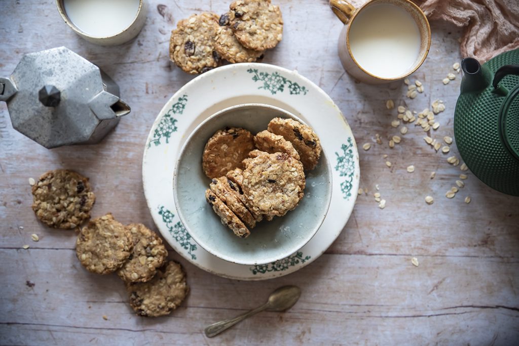 Biscotti con fiocchi di avena per una colazione sana 1 biscotti con fiocchi d'avena
