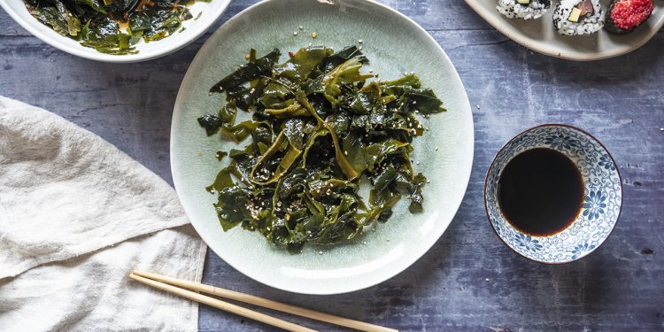 Insalata di alghe wakame