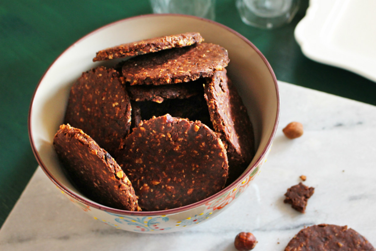 ricette con nocciole, biscotti ai fiocchi d'avena e nocciole