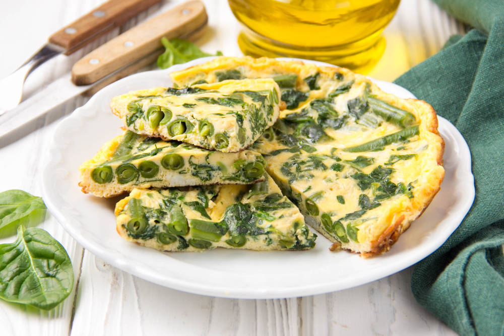 I fagiolini sono legumi, di cui si mangia tutto il baccello, vero toccasana per l’organismo. Facili da preparare e poco calorici, possono essere usati per preparare tantissime ricette. Melarossa.it #dietamelarossa
