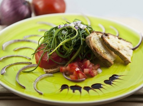 Insalata di agretti su cuore di bue