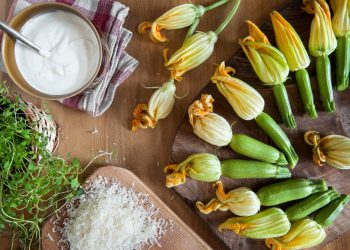 Insieme al pomodoro, la zucchina è uno degli ortaggi più diffusi e più consumati in Italia - Melarossa.it #melarossa