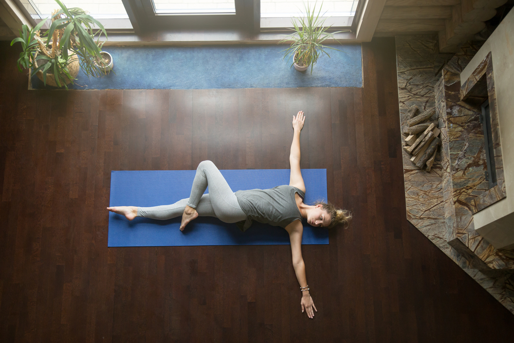 benefici dello yoga: pancia gonfia