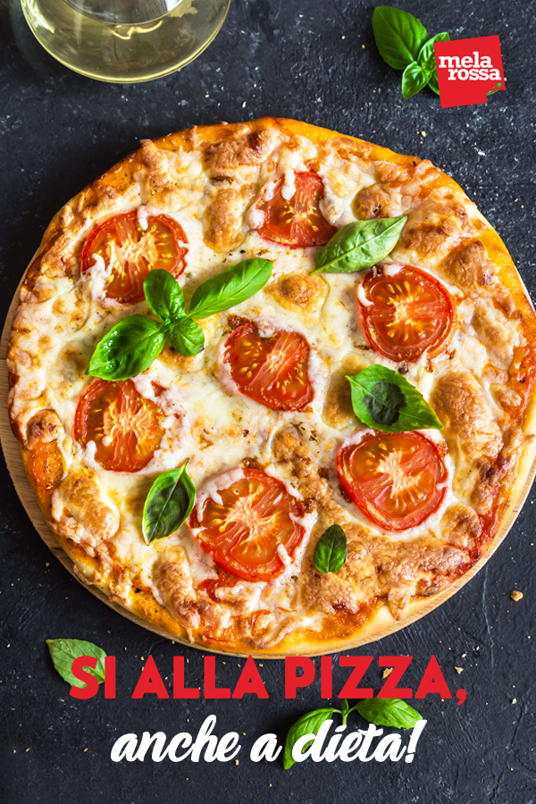 Si può mangiare la pizza a dieta? Questa è la domanda che sicuramente ti sei posto se hai iniziato una dieta ipocalorica. Melarossa.it #dietamelarossa