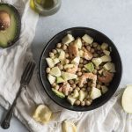 ricetta insalata avocado ceci gamberi mela verde