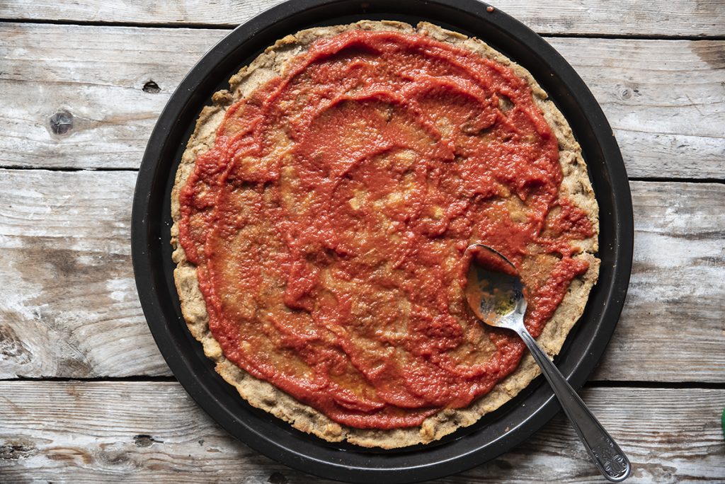 pizza di pane pomodoro