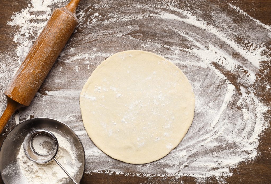 Base per pizza light e dietetica: la ricetta per un impasto soffice 2 base per pizza da fare in case : la ricetta per fare un impasto soffice