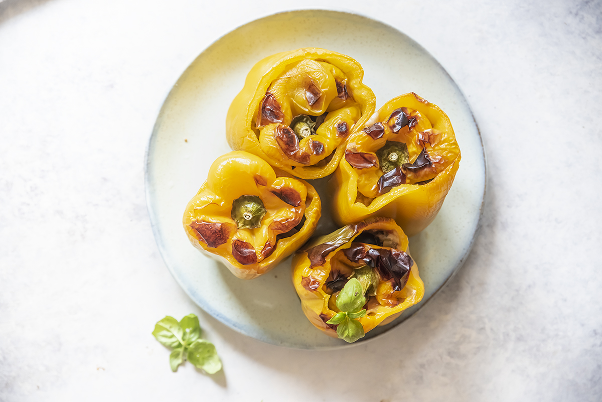 Peperoni ripieni light: la ricetta vegetariana con verdure ...