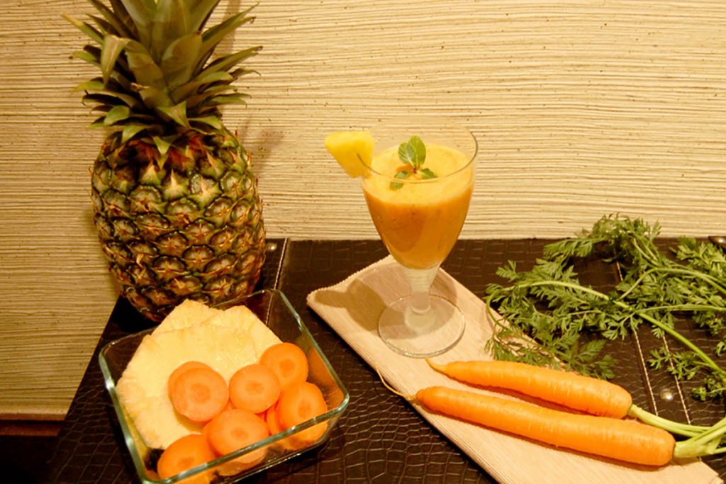 ricette con ananas: Smoothie contro i bruciori di stomaco