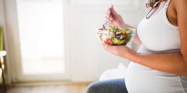 dieta in gravidanza: consigli, cibi e nutrienti utili per mamma e bambino