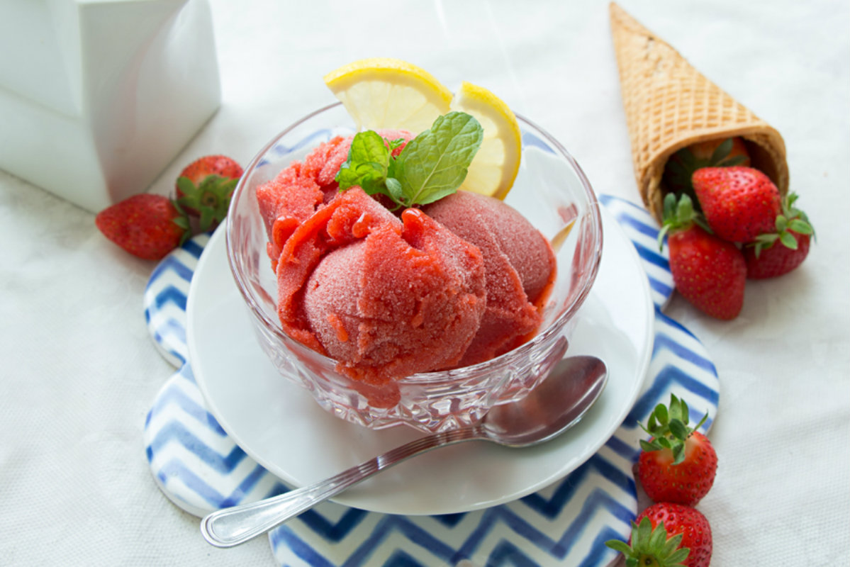 gelato alla fragola e vaniglia