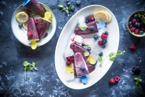 La ricetta dei ghiaccioli ai frutti di bosco