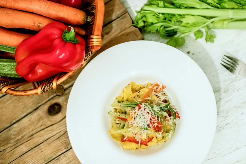 ricette con grano saraceno pappardelle di grano saraceno senza glutine con verdure e Pecorino romano