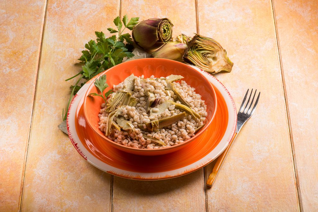 ricette con orzo minestra d’orzo perlato e carciofi