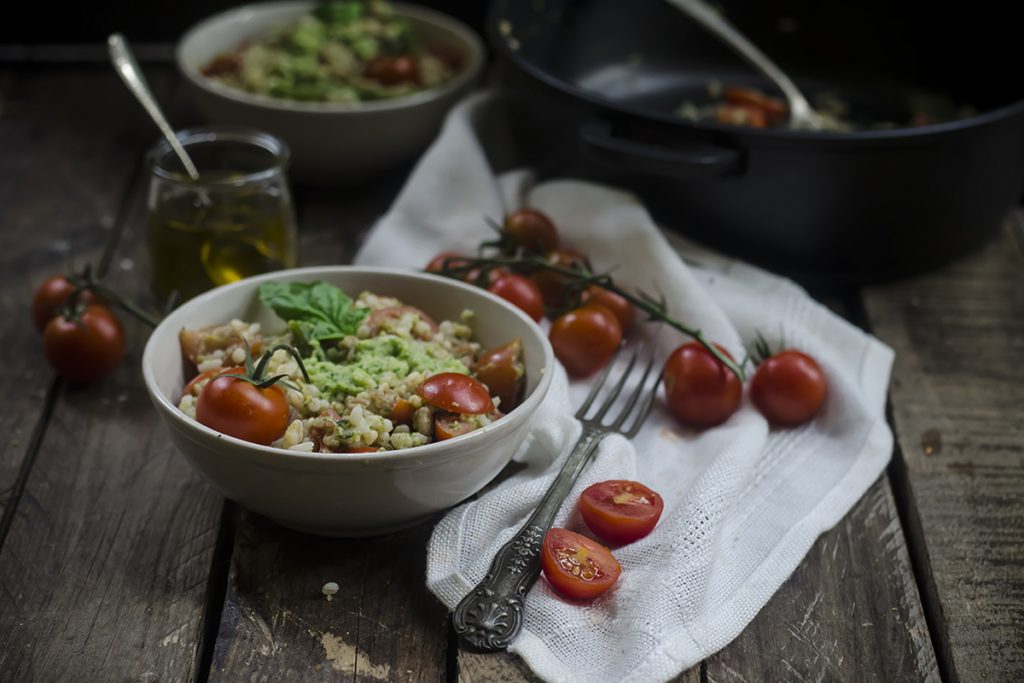ricette con orzo orzo al pesto di zucchine